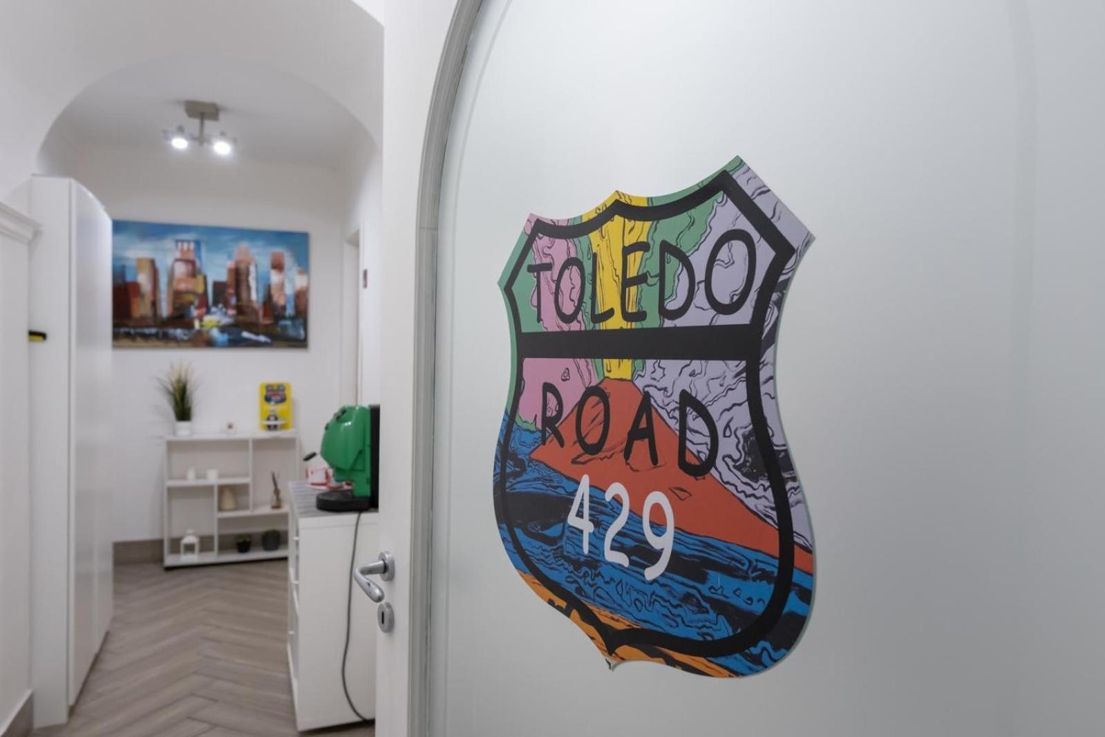 Toledo Road 429 Hotel Наполи Екстериор снимка