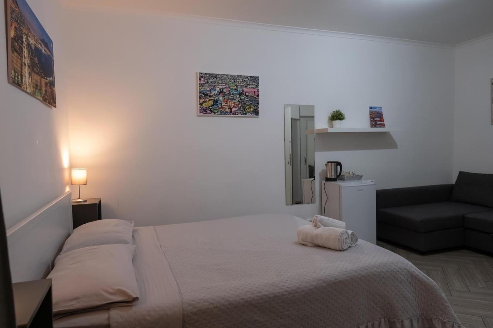 Toledo Road 429 Hotel Наполи Екстериор снимка