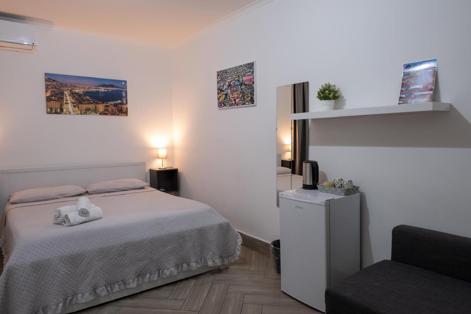 Toledo Road 429 Hotel Наполи Екстериор снимка