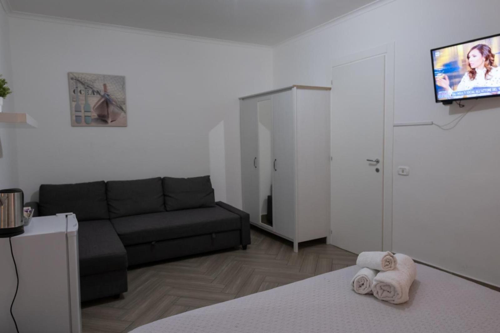 Toledo Road 429 Hotel Наполи Екстериор снимка